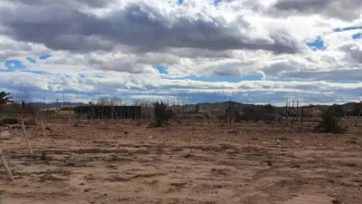 Terreno en venta en Novelda - Más