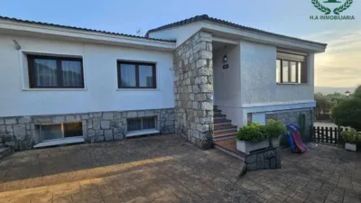 Chalet in El Molar photo 25