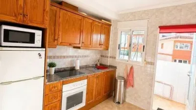 Pis – Orihuela, Urbanización Monte Golf Fase III, Villa Martín - Més