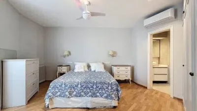 Piso en alquiler en Rambla de Catalunya, cerca de Carrer de València - Imagen 4