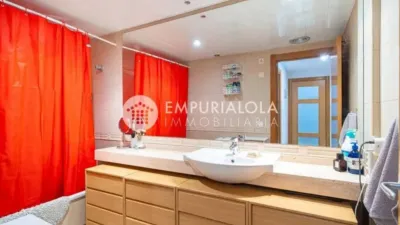 Piso en venta en Carrer de Viena, cerca de Carrer d' Osla, Els Grecs-Mas Oliva (Roses) de 215.000 €