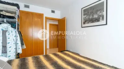 Piso en venta en Carrer de Viena, cerca de Carrer d' Osla, Els Grecs-Mas Oliva (Roses) de 215.000 €