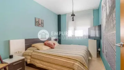 Piso en venta en Carrer de Viena, cerca de Carrer d' Osla, Els Grecs-Mas Oliva (Roses) de 215.000 €
