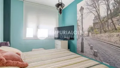 Piso en venta en Carrer de Viena, cerca de Carrer d' Osla, Els Grecs-Mas Oliva (Roses) de 215.000 €