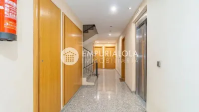 Piso en venta en Carrer de Viena, cerca de Carrer d' Osla, Els Grecs-Mas Oliva (Roses) de 215.000 €