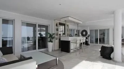 Penthouse on Avinguda de Europa photo 3