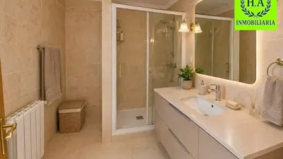 Chalet in El Molar photo 9