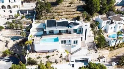 Chalet on Costa Esmeralda Street photo 2