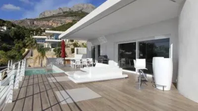 Chalet on Costa Esmeralda Street photo 5
