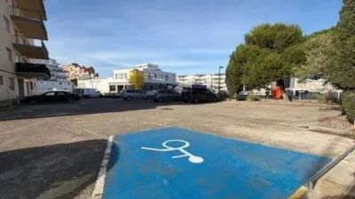 Piso en venta en Avinguda de la Bocana, cerca de Avinguda de la Platja, Santa Margarida (Roses) de 175.000 €