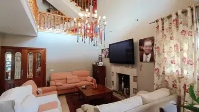 Chalet on Calle de Murillo photo 10