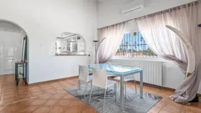 Chalet on Carrer Castanyers photo 12