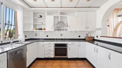 Chalet on Carrer Castanyers photo 13
