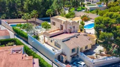 Chalet on Carrer Castanyers photo 45
