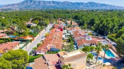 Chalet on Carrer Castanyers photo 47