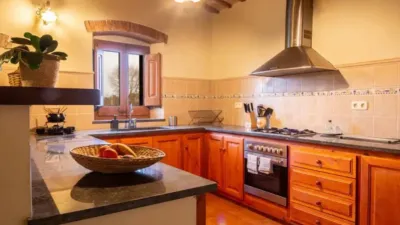 Rustic house on Carrer de la Industria photo 21
