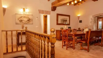 Rustic house on Carrer de la Industria photo 22