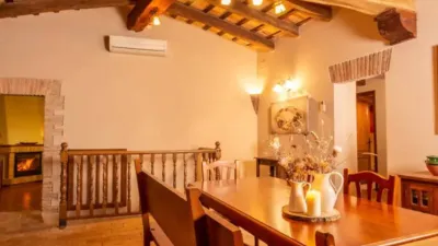 Rustic house on Carrer de la Industria photo 24