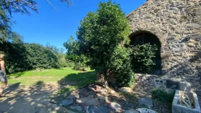 Rustic house on Carrer de la Industria photo 34