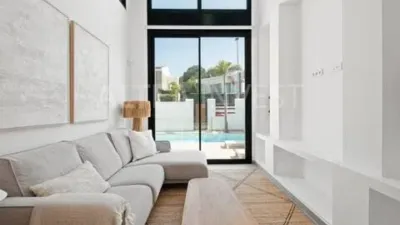 Chalet on Carrer de Morena photo 7