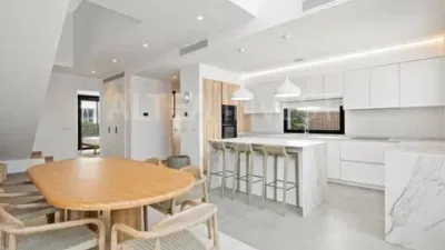 Chalet on Carrer de Morena photo 8