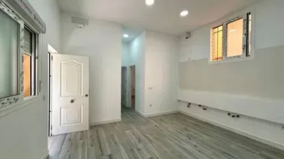 Apartment on Parque de Cazorla Street photo 2