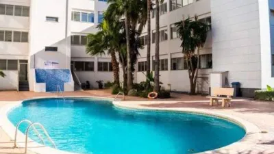 Top-floor apartment on Calle de Gibraltar photo 17