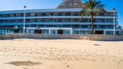 Top-floor apartment on Calle de Gibraltar photo 22