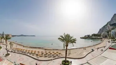 Top-floor apartment on Calle de Gibraltar photo 35