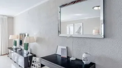 Top-floor apartment on Calle de Gibraltar photo 43