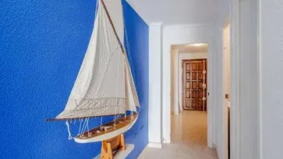 Top-floor apartment on Calle de Gibraltar photo 46