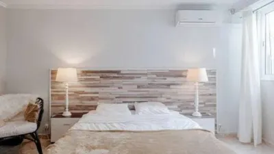 Top-floor apartment on Calle de Gibraltar photo 52