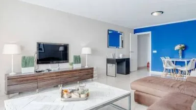 Top-floor apartment on Calle de Gibraltar photo 61