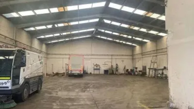 Nave industrial en alquiler en Albolote, Albolote de 2.200 €<span>/mes</span>
