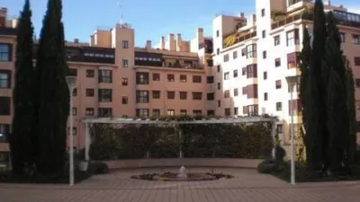 Piso en alquiler en Calle de San Romualdo - Imagen 2