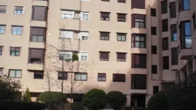 Piso en alquiler en Calle de San Romualdo - Imagen 3