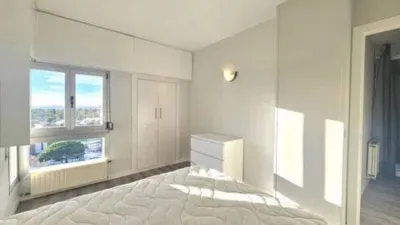Piso en alquiler en Niño Jesús - Imagen 2