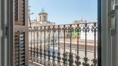 Piso en alquiler en El Raval - Imagen 2