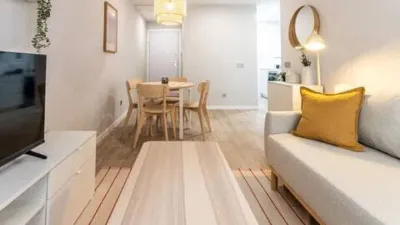 Piso en alquiler en Palacio - Imagen 2