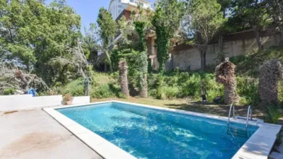 Chalet in Passatge del Xaloc photo 3