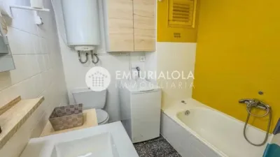 Piso en venta en Carrer de l'Alhambra, Mas Mates-Boscà-Mas Fumats (Roses) de 81.000 €