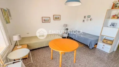 Piso en venta en Carrer de l'Alhambra, Mas Mates-Boscà-Mas Fumats (Roses) de 81.000 €