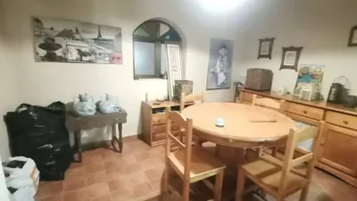Chalet on Calle de Hernán Cortés photo 13