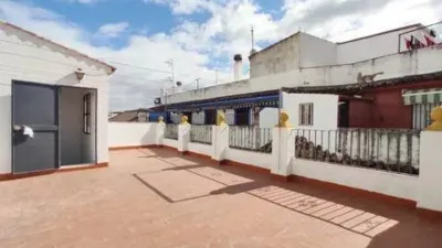 Chalet en venta en Calle de Carlos Arruza - Más