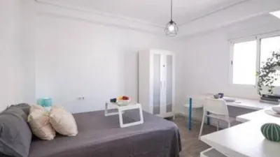 Piso en alquiler en Calle de los Santos Justo y Pastor, cerca de Carrer del Poeta Mas i Ros - Imagen 92