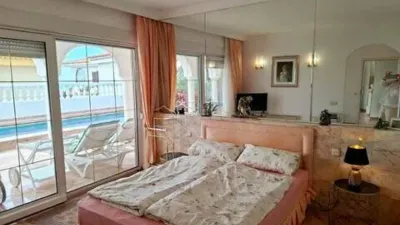 Chalet en calle Aldaba photo 19