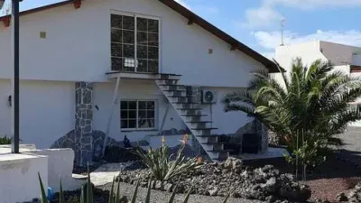 House on Garanones Street photo 2