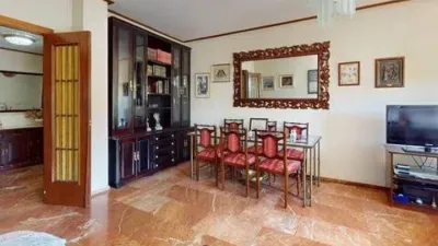 Piso en venta en Calle del Escultor Fernández Márquez - Más