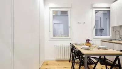 Piso en alquiler en Argüelles - Imagen 2