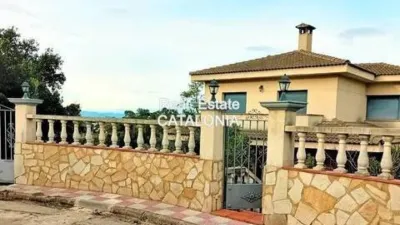 Chalet on Calle de Llanca S-N photo 2